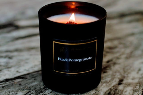 [Black Pomegranate Candle] - Botanical Bee & Co